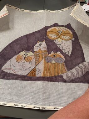 needlepoint canvas featuring a ca family , 🐈‍⬛